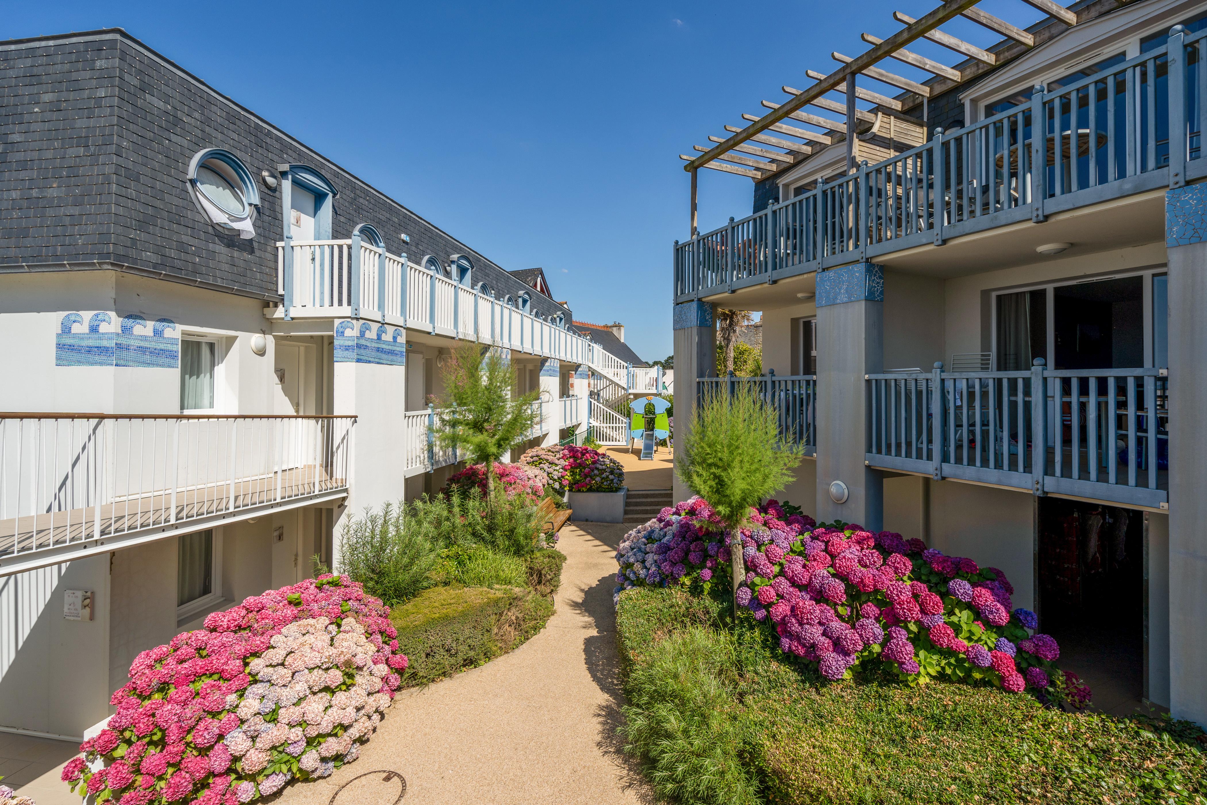Residence Pierre & Vacances Premium Le Coteau Et La Mer Tréboul Exteriör bild
